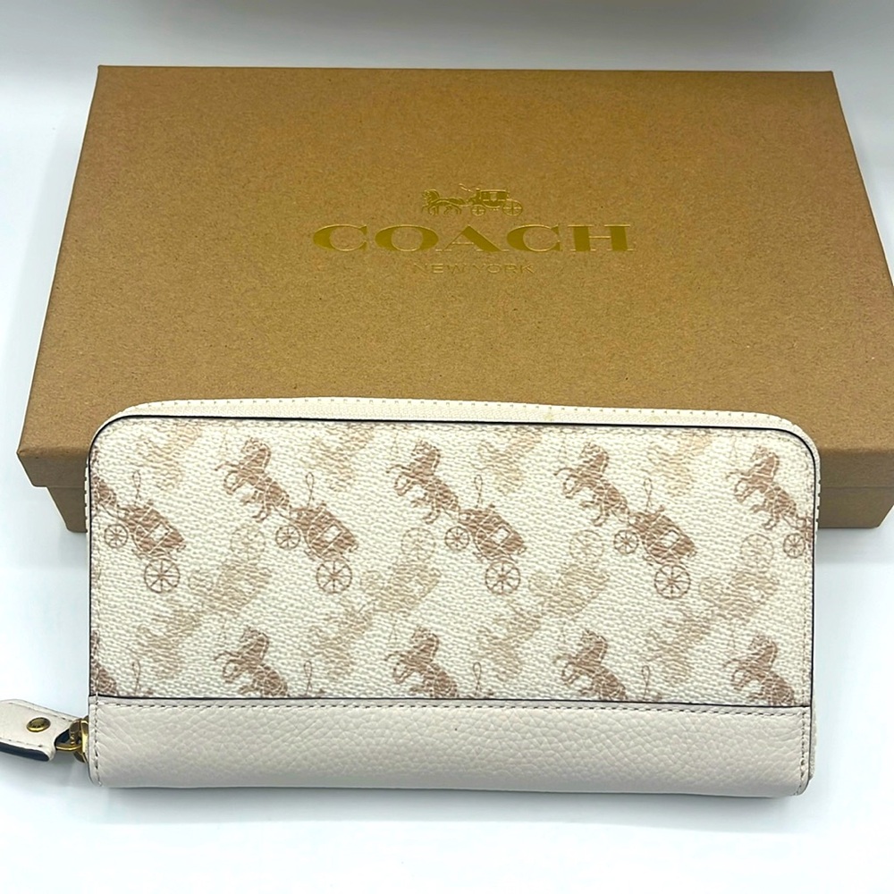 Coach Horse and Carriage Accordion Wallet - Picture 1 of 8